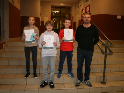 zdjęcie zwycięzców kategorii klas 4-6 